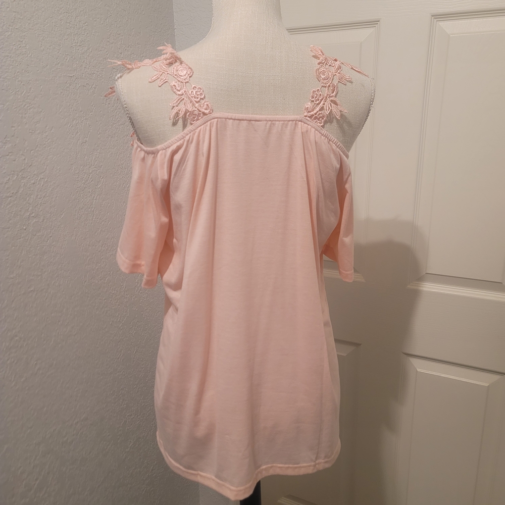 Lace Trim Cold Shoulder Top - Light Pink - Picture 2 of 4